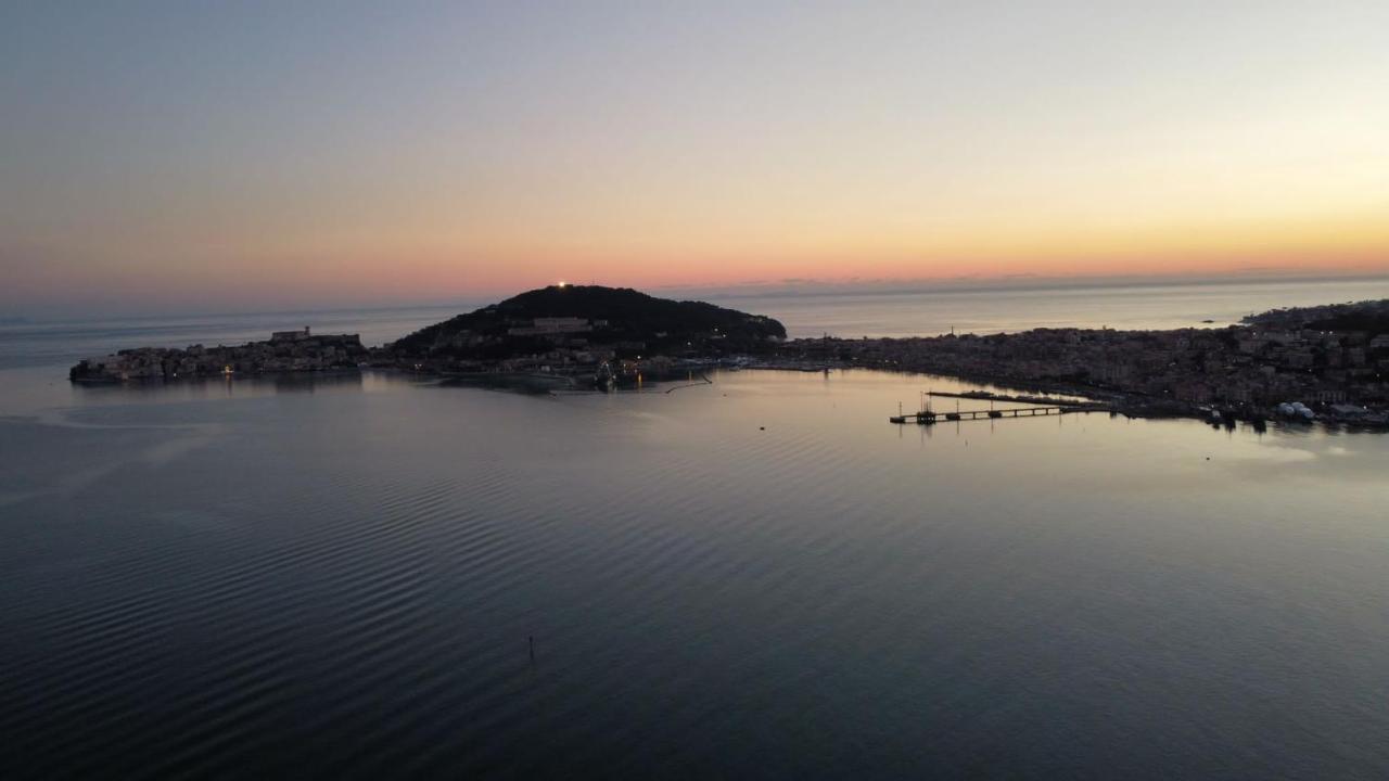 Brezza Di Mare Gaeta B&B المظهر الخارجي الصورة