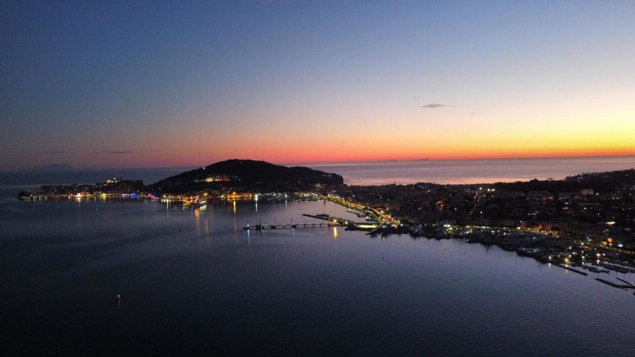 Brezza Di Mare Gaeta B&B المظهر الخارجي الصورة